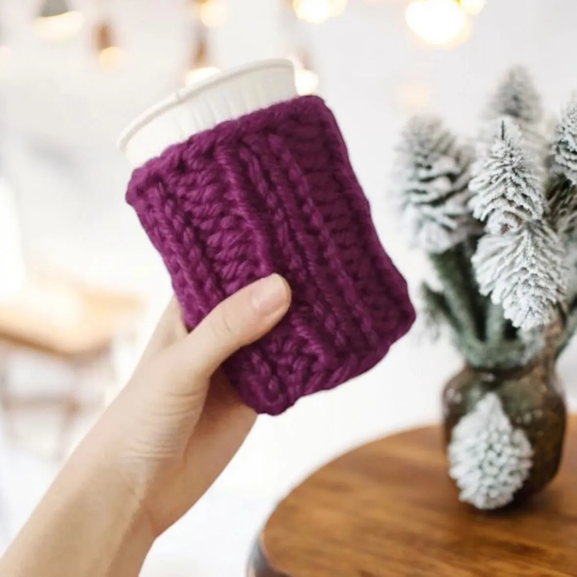 Coffee & tea Cozy | Cup sleeve| Mini gift for Coffee and tea lover | cup warmer | chunkyknit cold drink cozy | no wet cup