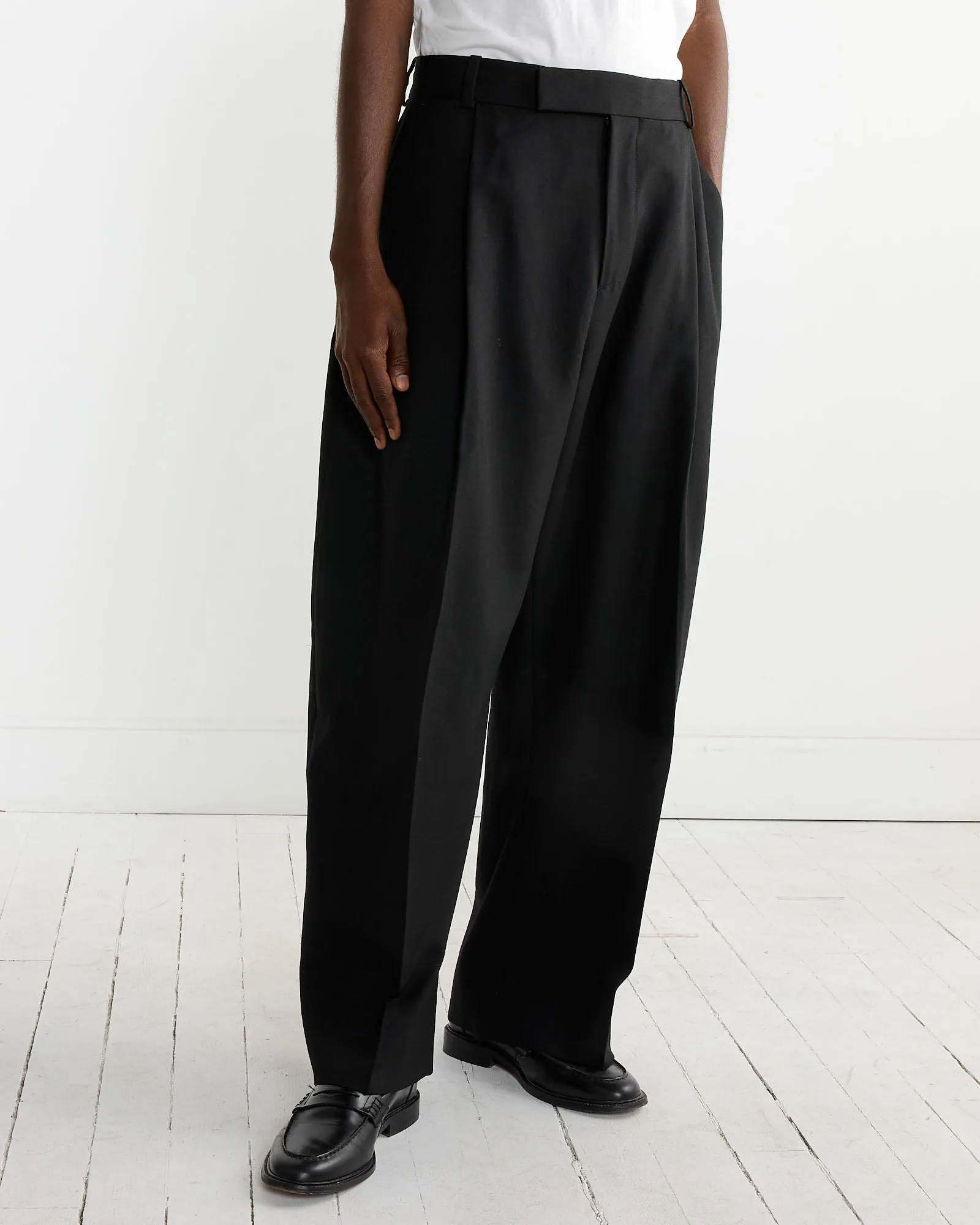 Pull Pant in Black