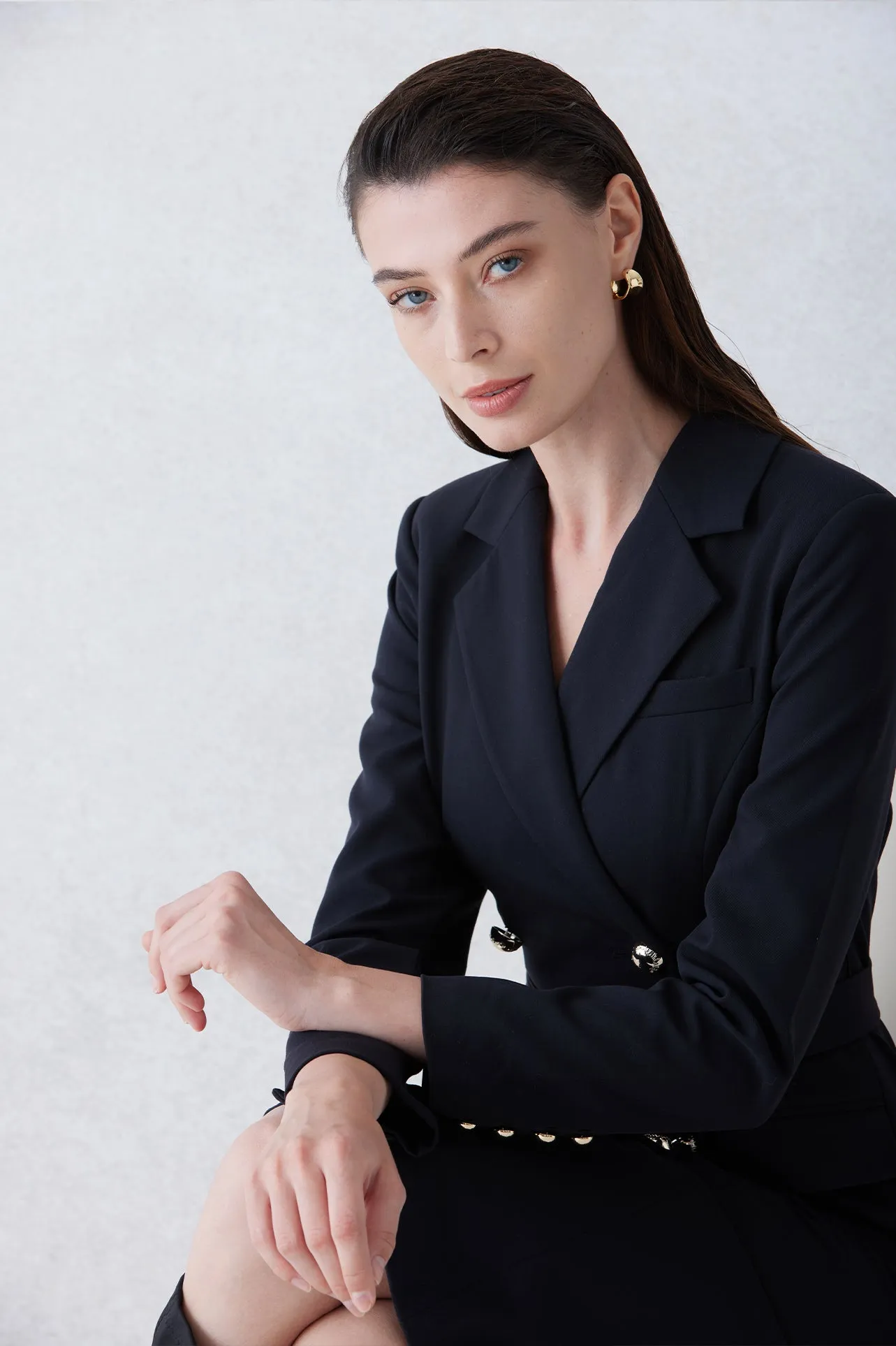 TAILORED DRESS IN BLACK