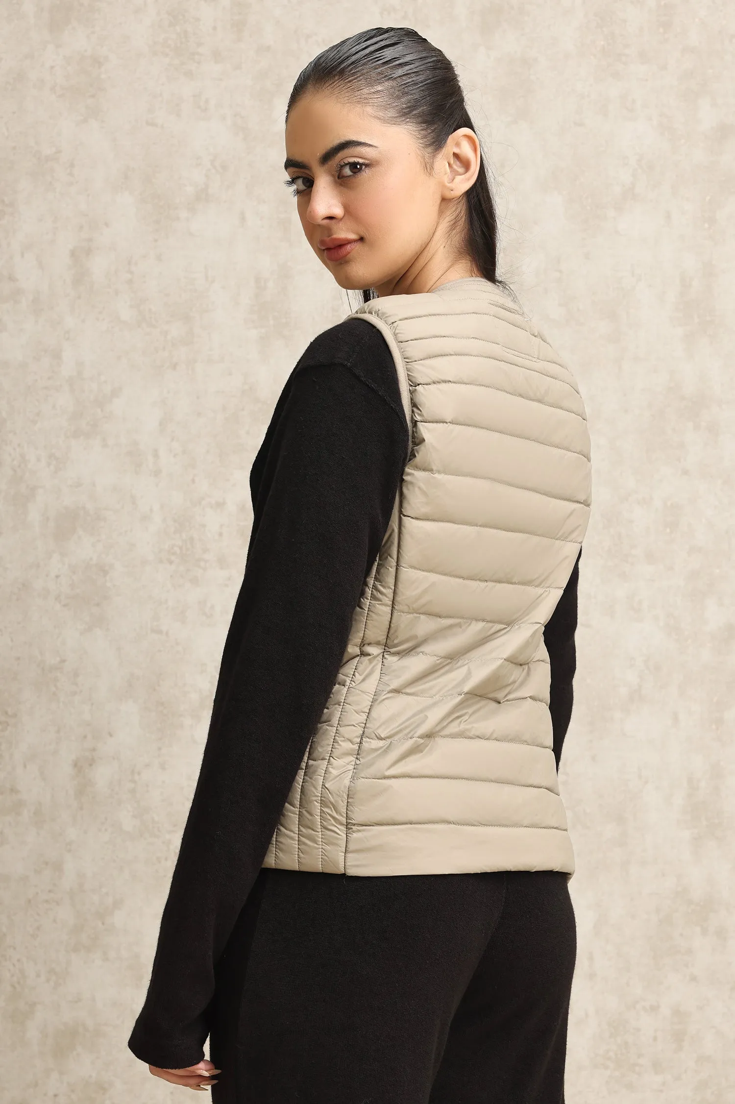 ULTRA-LIGHT QUILTED VEST-KHAKI